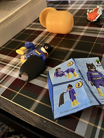 Beskrivning Kindereggleksak i tre delar