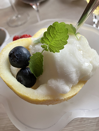 Citronsorbet med bär