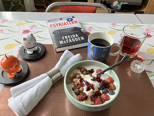 Fredagsfrukost med Psykiatern och Hopptisarna fil med bär