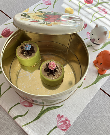 Hopptisarna med två Noisette i en burk