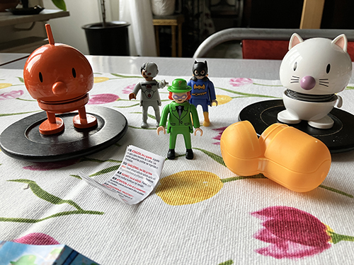 Hopptisarna o tre Kindereggfigurer