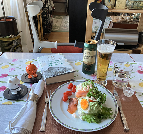 Smörgåstårta o Staropramen med Hopptisarna kryckorna och Väninnorna på NK Smörgåstårta o Staropramen med Hopptisarna kryckorna och Väninnorna på NK