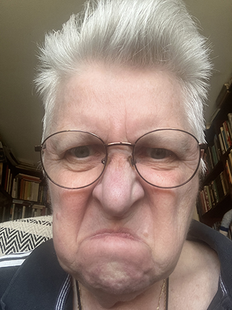 Sur selfie med brillor