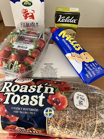 Fil soppa bär kaviar smörgåstårta i kartong bröd