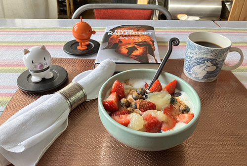 Fredagsfrukost fil med bär o äpplemos Hopptisarna Angelz
