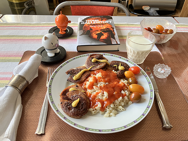 Kycklingkorv o makaroner med Hopptisarna och Angelz