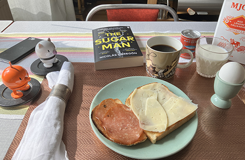 Rostade mackor o ägg mjölk kaffe med Hopptisarna o The Sugar man