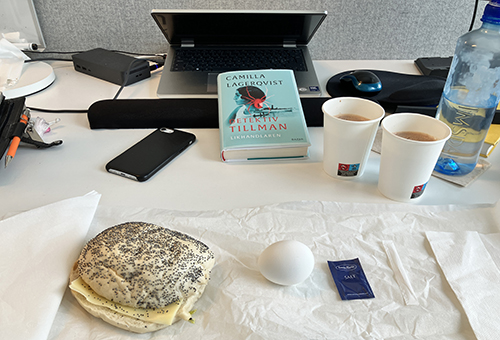 Skrivbordslunch med detektiv Tillman Skrivbordslunch med detektiv Tillman
