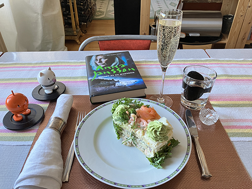 Smörgåstårta o bubbel med Hopptisarna och Minnet av en mardröm