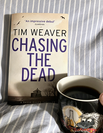Chasing the dead och kaffe på sängen Chasing the dead och kaffe på sängen