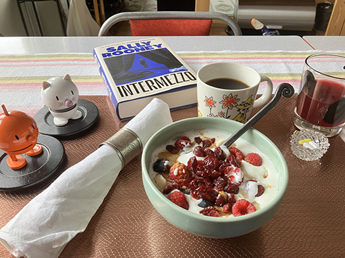 Fredagsfil med bär Hopptisarna o Intermezzo