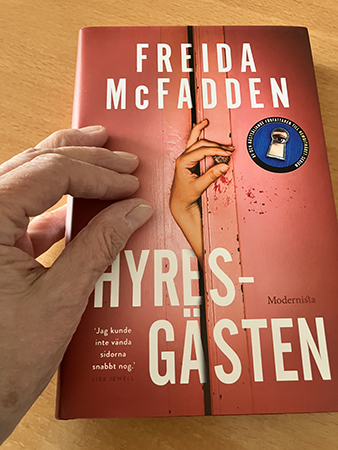 Freida McFaddens bok Hyresgästen för recension