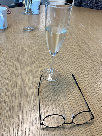 Glasögon och bubbel