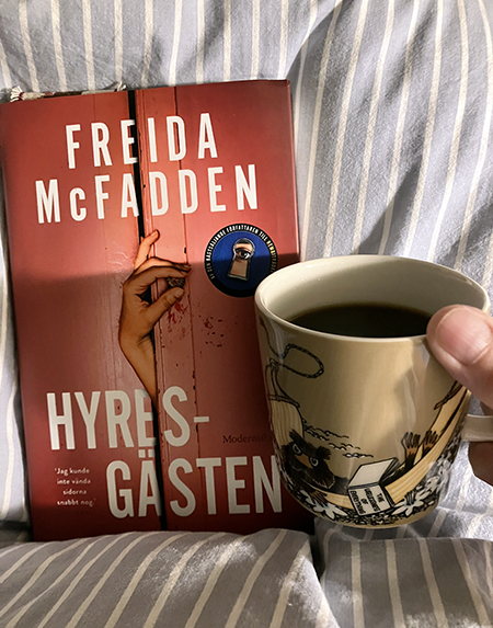 Hyresgästen och kaffe på sängen