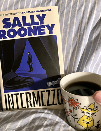 Intermezzo o kaffe på sängen Intermezzo o kaffe på sängen