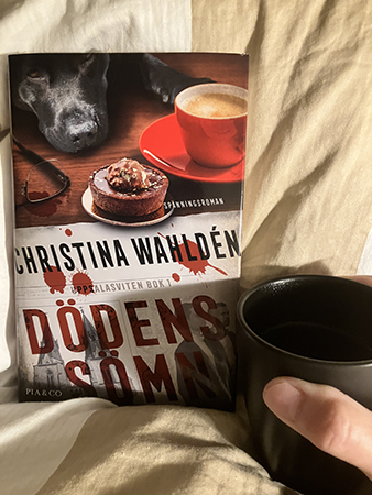Boken Dödens sömn o kaffe på sängen Boken Dödens sömn o kaffe på sängen