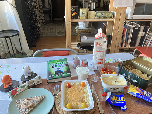 Fiskgratäng med knäcke o tomater Hopptisarna o Synnerliga skäl