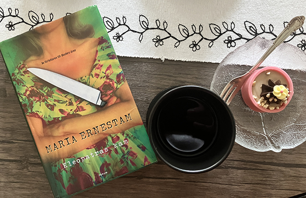 Kleopatras kam kaffe och Noisette Kleopatras kam kaffe och Noisette