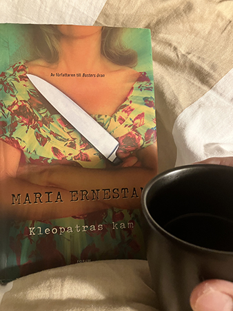 Kleopatras kam och kaffe på sängen