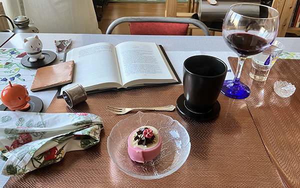Noisette o kaffe Hopptisarna vinskvätt o bokuppslag