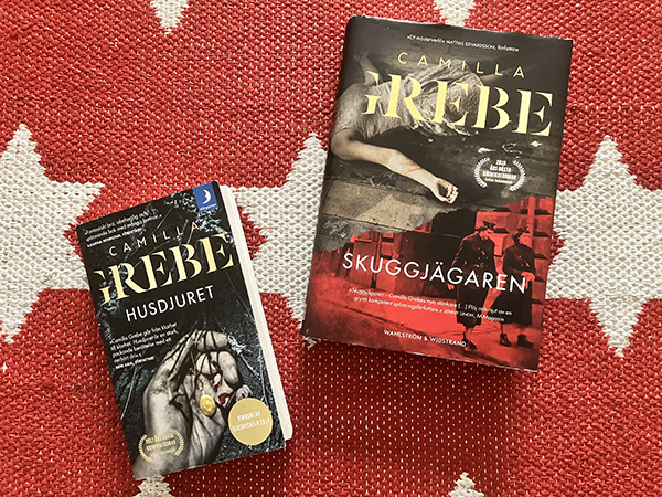 Böckerna Husdjuret och Skuggjägaren Böckerna Husdjuret och Skuggjägaren