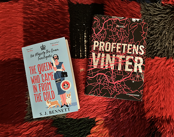 Böckerna The Queen who came in from the cold och Profetens vinter
