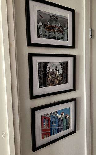 Tre Brightonfoton från EadfPhotos kalender 2025 inramade och uppsatta
