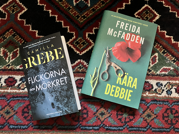 Böckerna Flickorna och mörkret o Kära Debbie