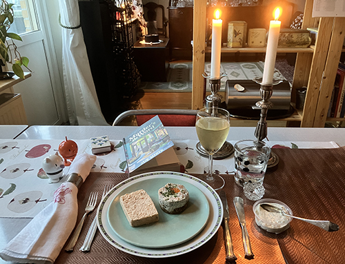 Förrätt skaldjurspaté o laxbakelse GWs riesling Hopptisarna Murders the word