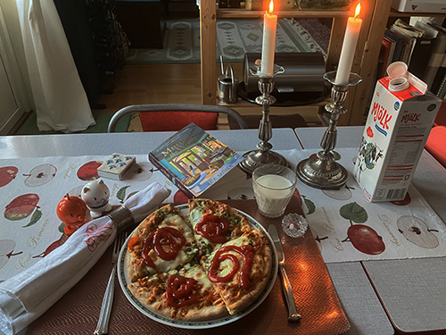 ICAs mozarellapizza Hopptisarna o Murders the word mjölk levande ljus