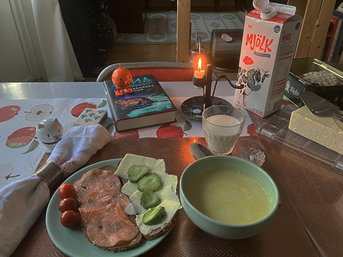 Mackor Thaisoppa Hopptisarna o Segelmakarens söner