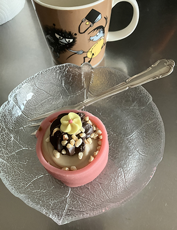 Noisette och Muminmugg med Stinky