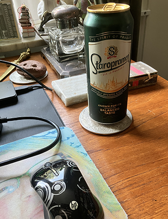 Staropramen vid skrivbordet