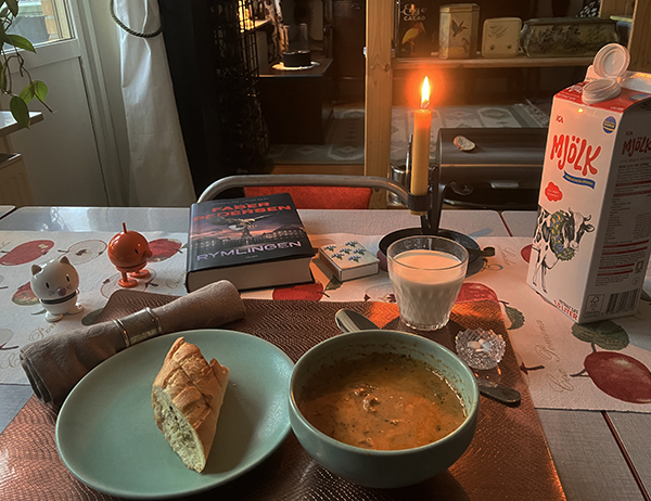 Gotländsk fisksoppa från Torgkassen mjölk Hopptisarna Rymlingen levande ljus
