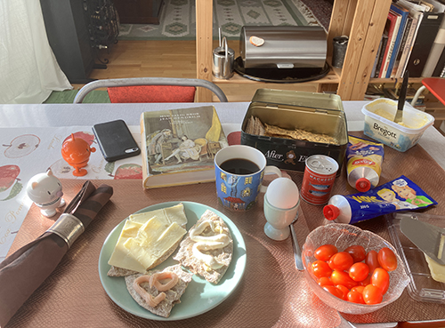 Hemmalunch knäcke ägg kaffe Hopptisarna Min salig bror Jean Hendrich Hemmalunch knäcke ägg kaffe Hopptisarna Min salig bror Jean Hendrich
