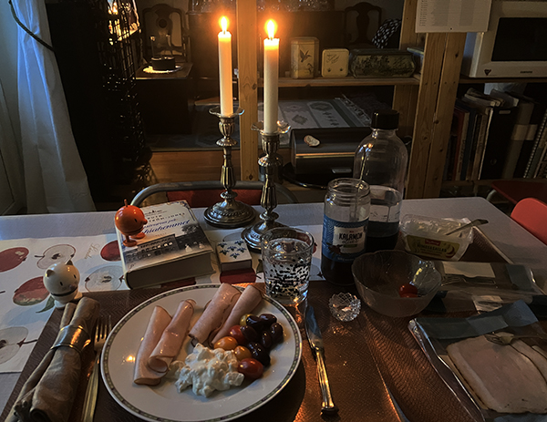 Kalkon o mimosa med Hopptisarna Systrarna på Sophiahemmet o levande ljus