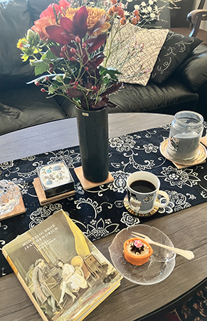Lördagsfika med Min salig bror JH Noisette o blommor