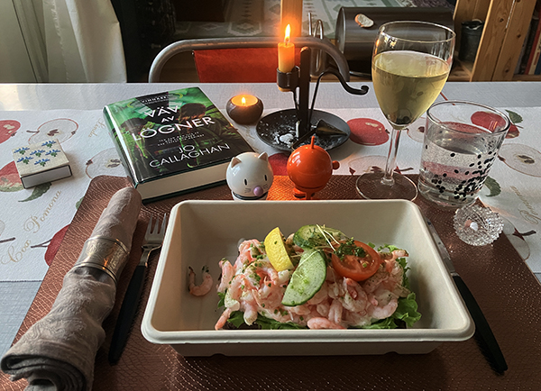 Räkmacka ett glas riesling Hopptisarna Väv av lögner och levande ljus